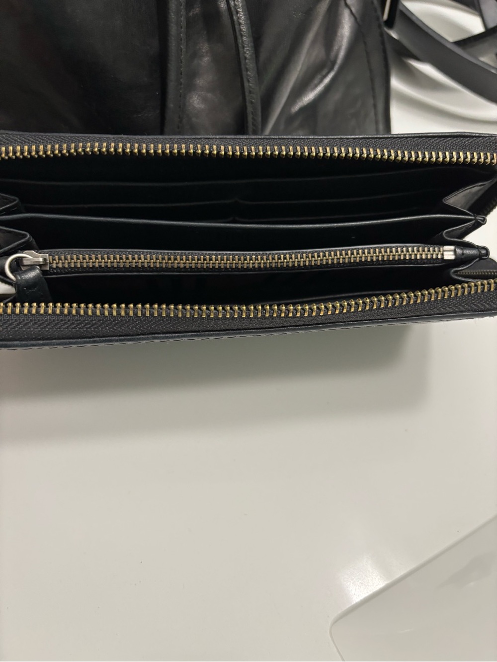Frye Demi Hobo Shoulder Bag / Tote in Black Leather and Wallet - Picture 7 of 12